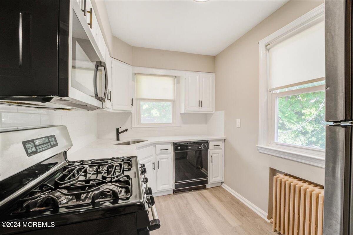 349 Bloomfield Avenue, 25