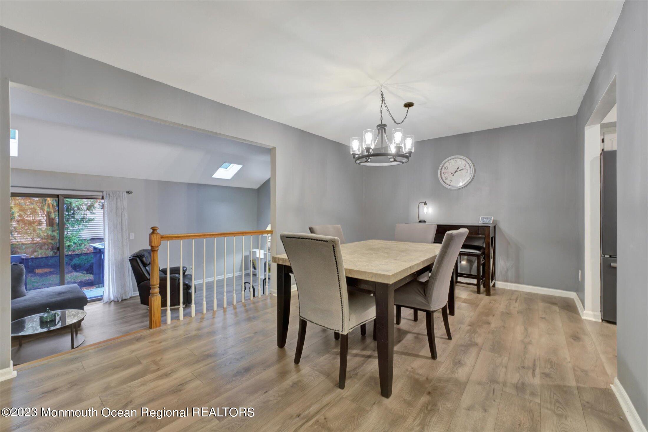231 Grant Avenue, 17