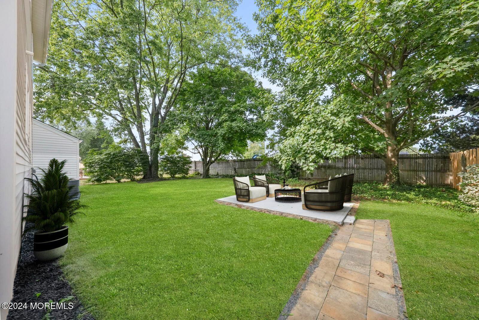 25 Sunset Place