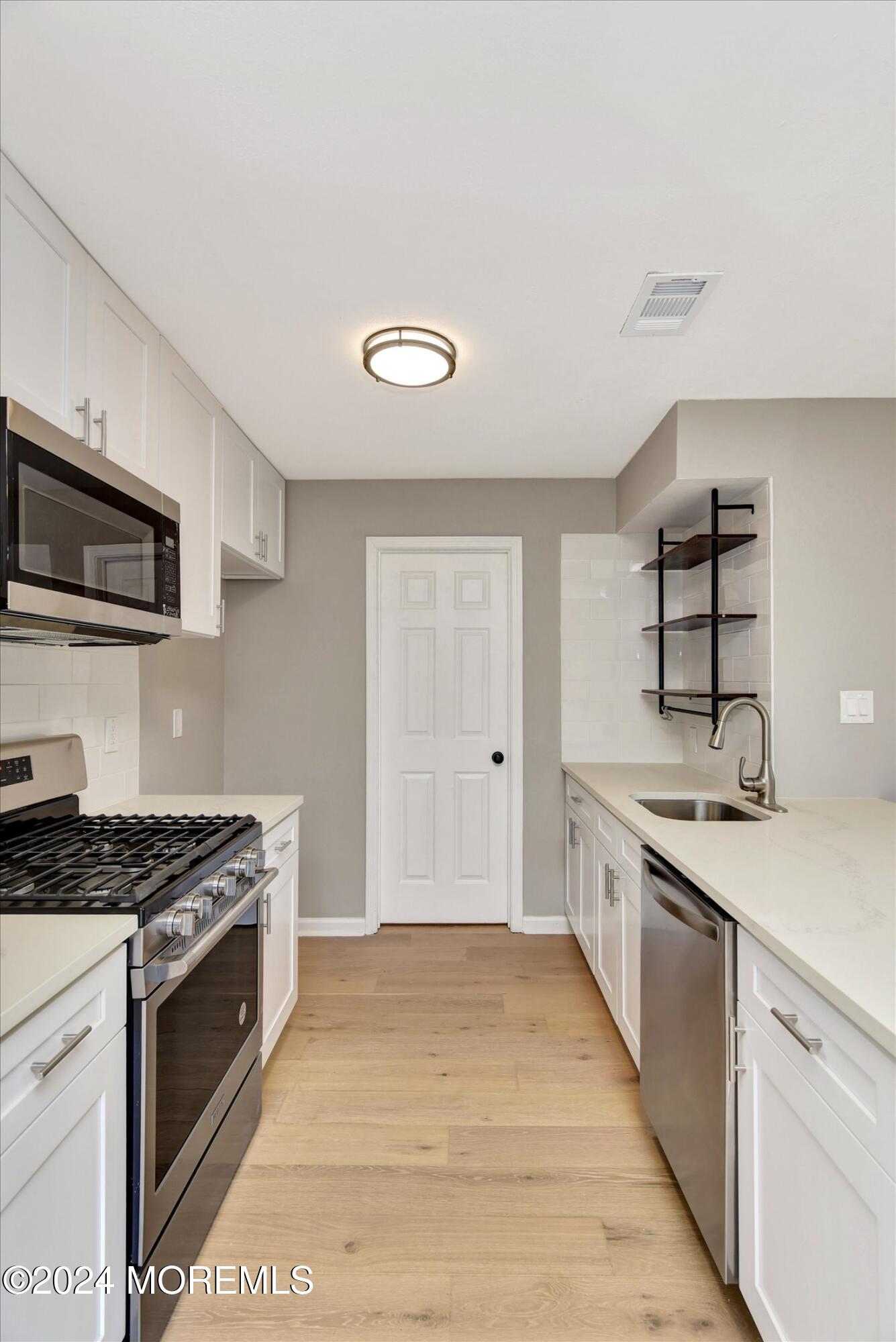 161 W Market Street, 1412