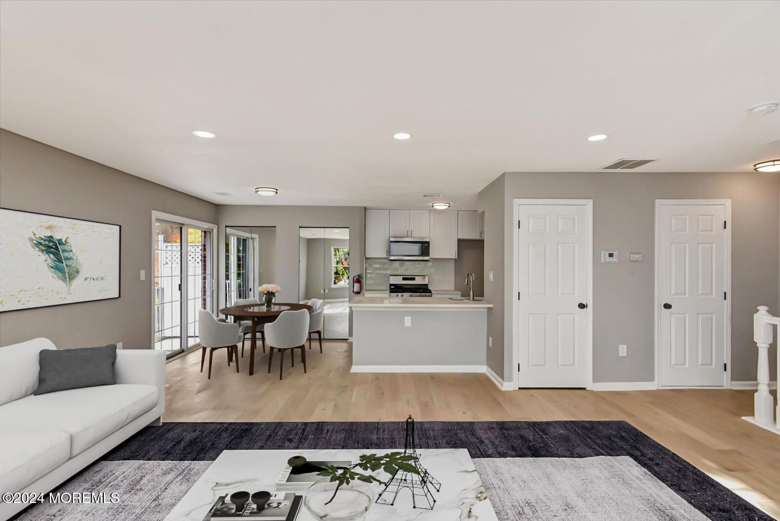 161 W Market Street, 1412