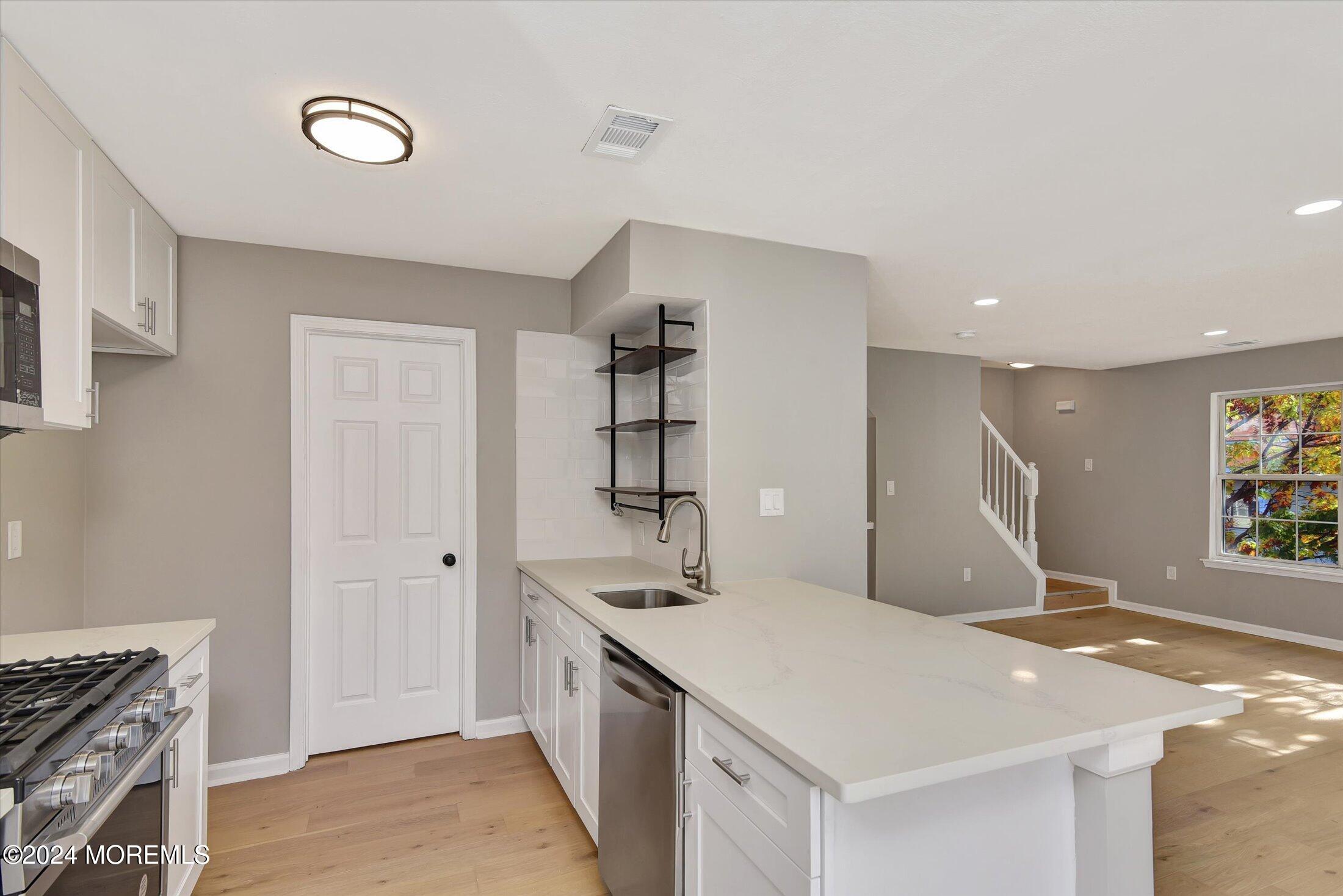 161 W Market Street, 1412