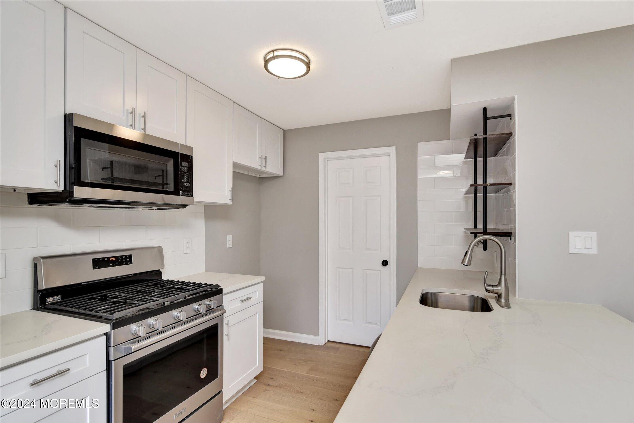 161 W Market Street, 1412