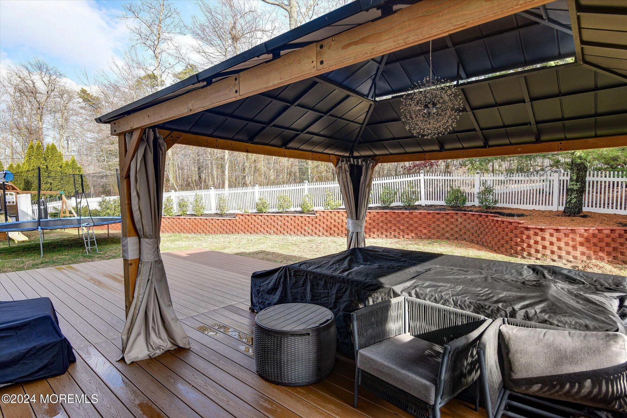 7 Rockspray Court