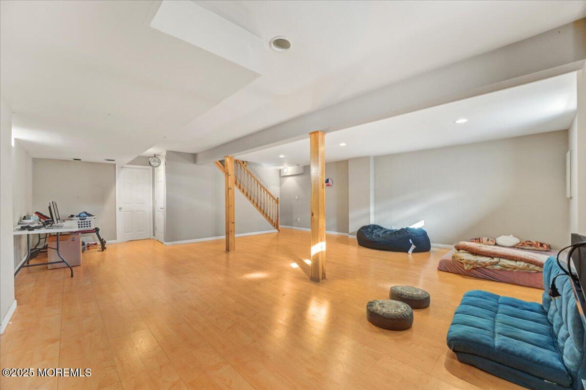 7 Harding Avenue