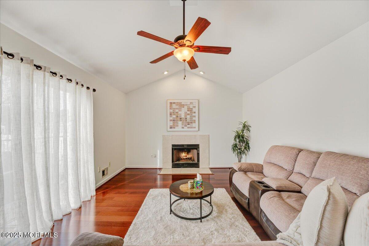 7 Harding Avenue