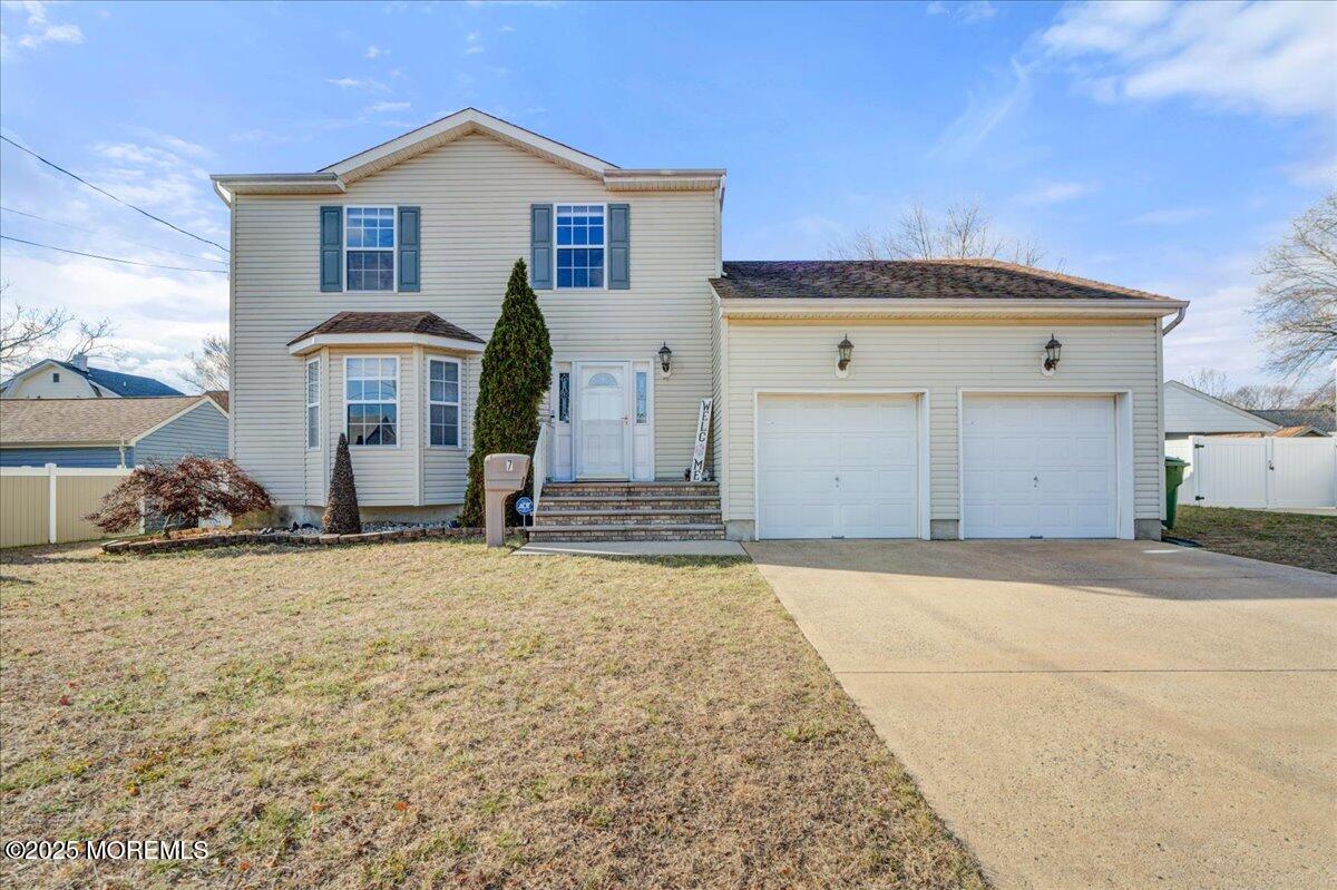 7 Harding Avenue