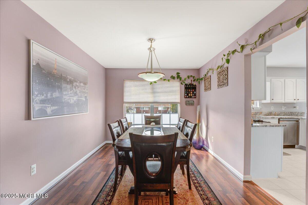 7 Harding Avenue