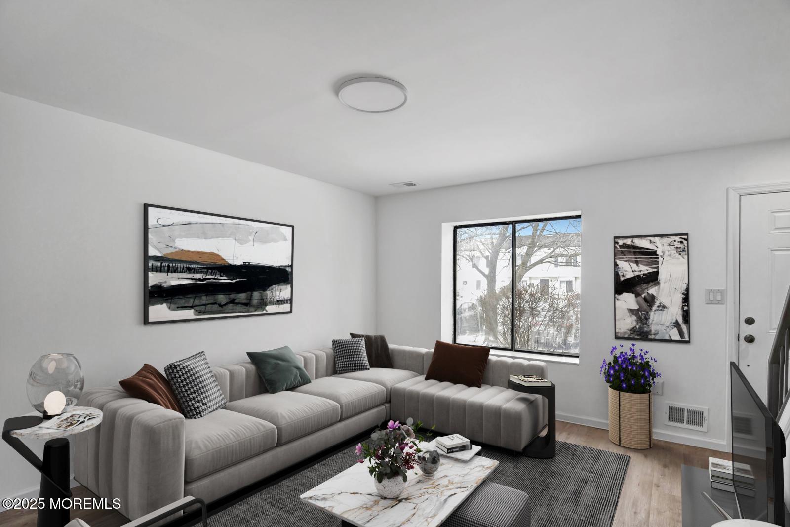 81 Sawmill Road, 573