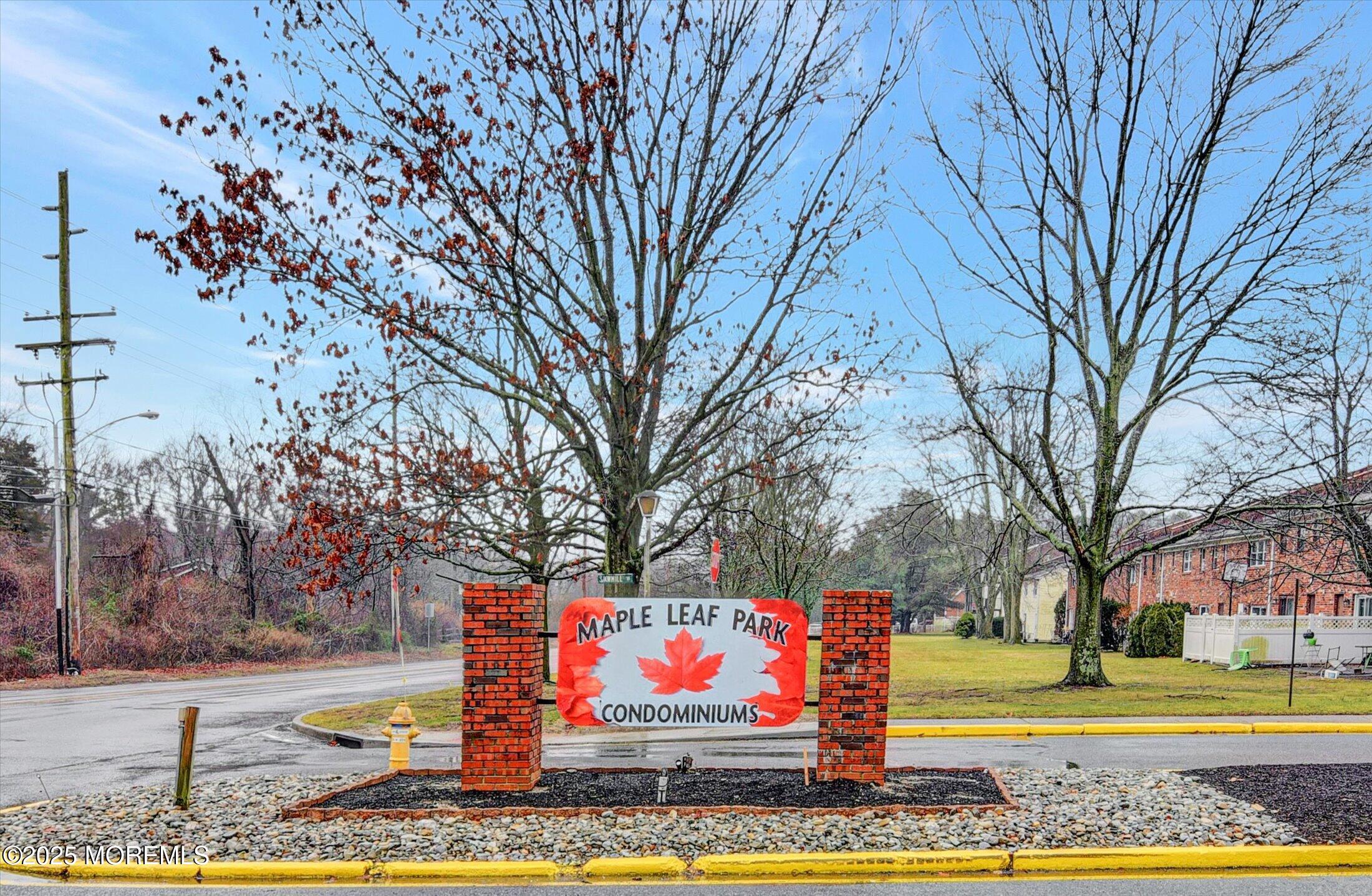 81 Sawmill Road, 573