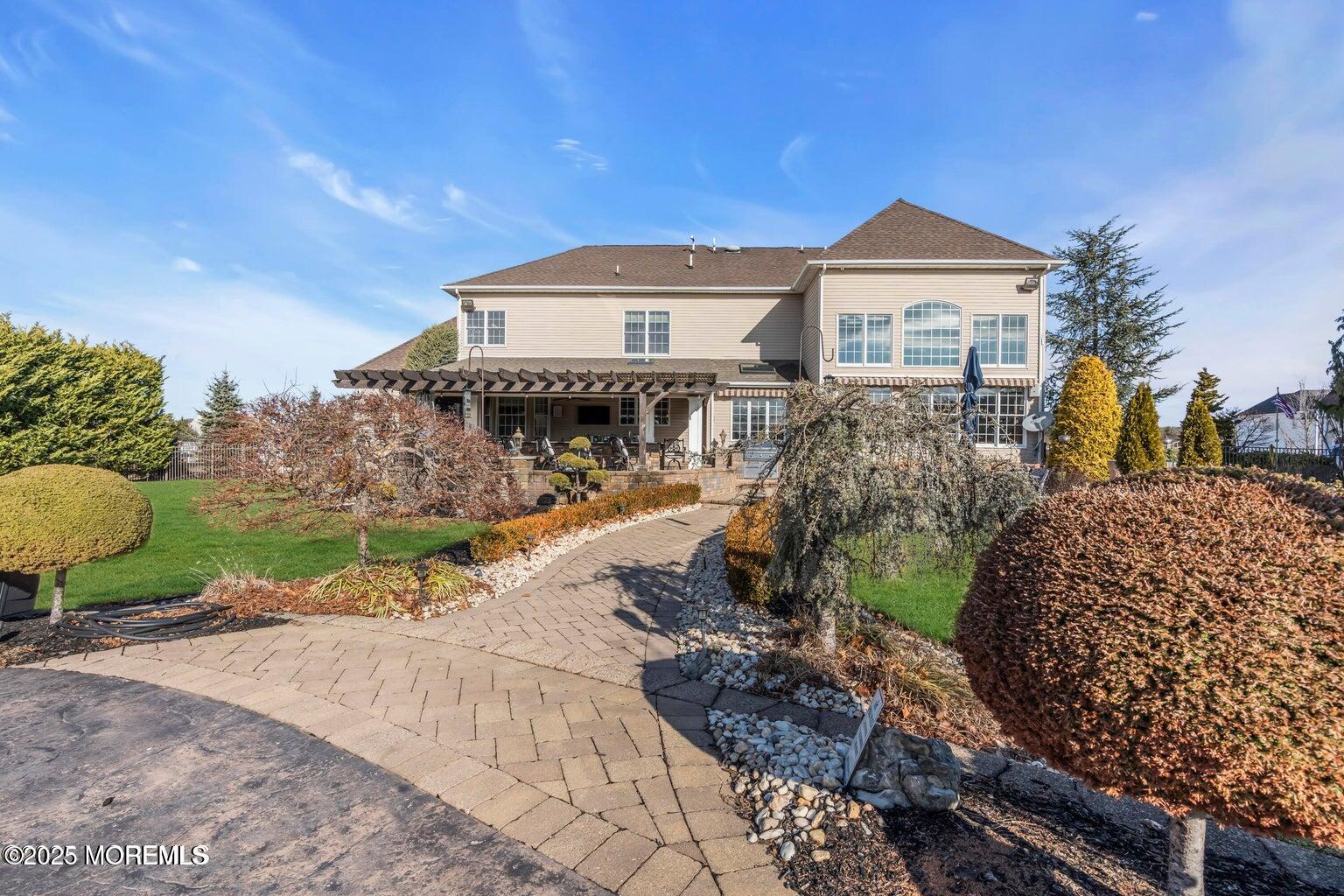 12 Courtney Court