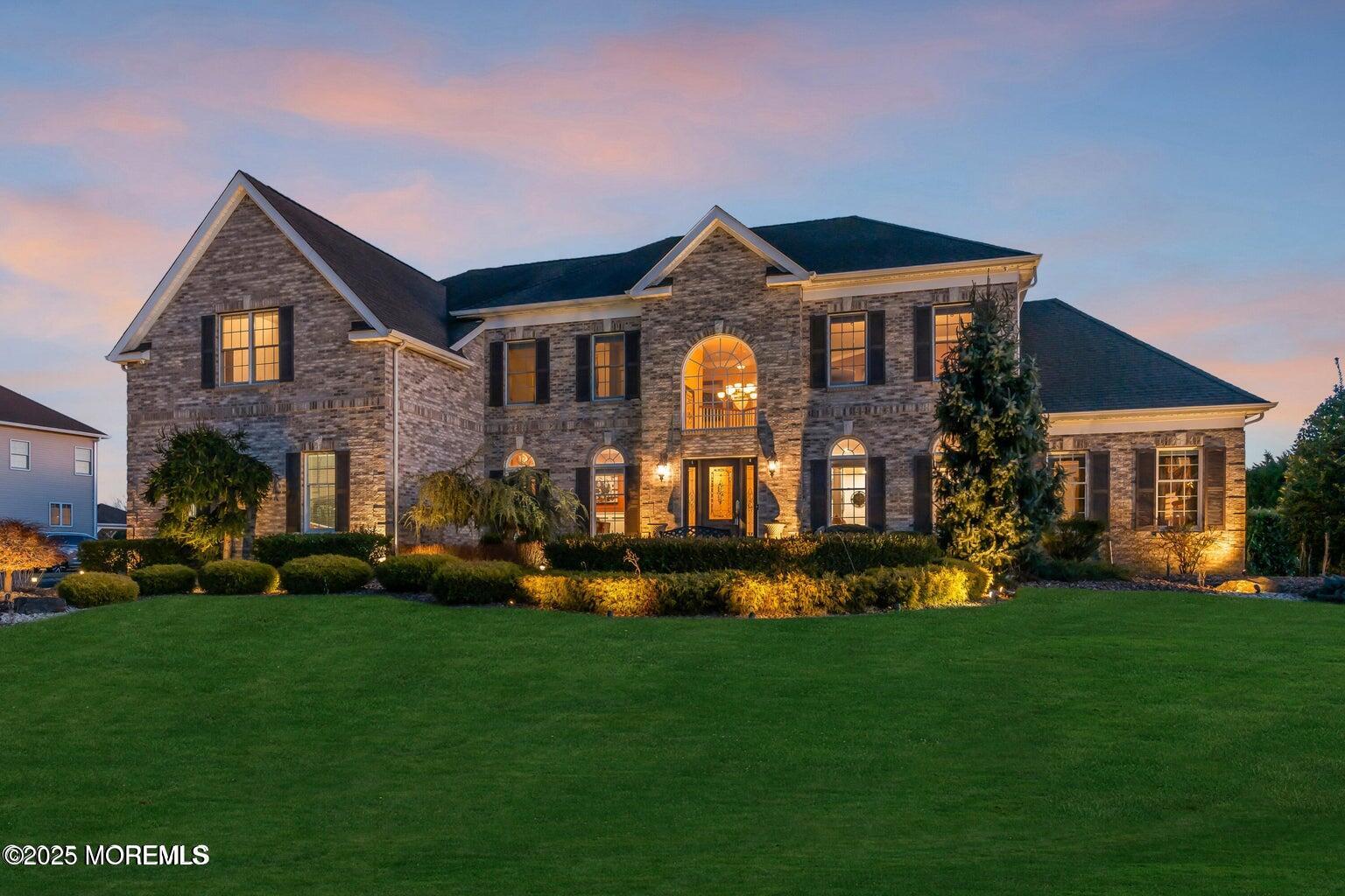 12 Courtney Court