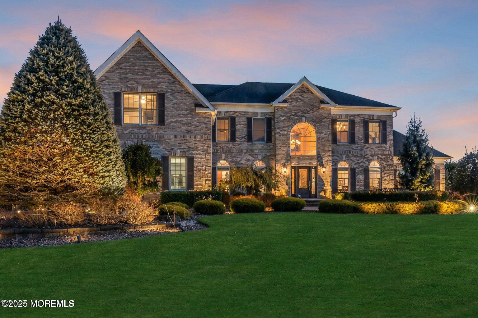12 Courtney Court