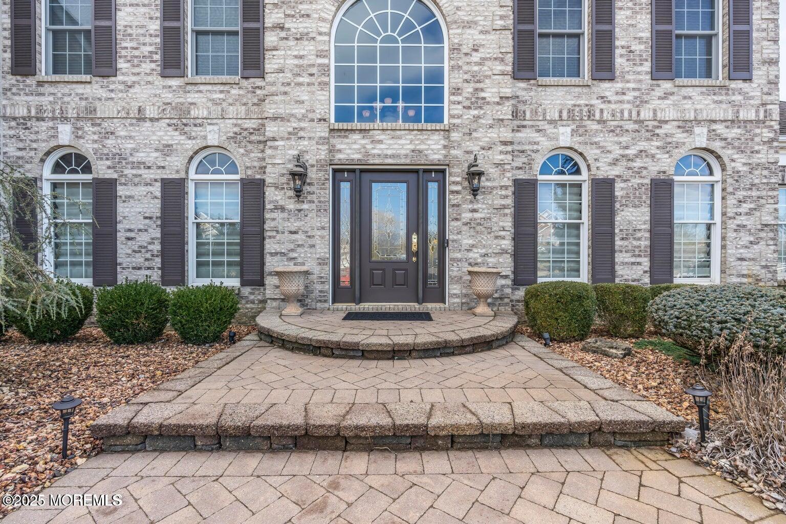 12 Courtney Court