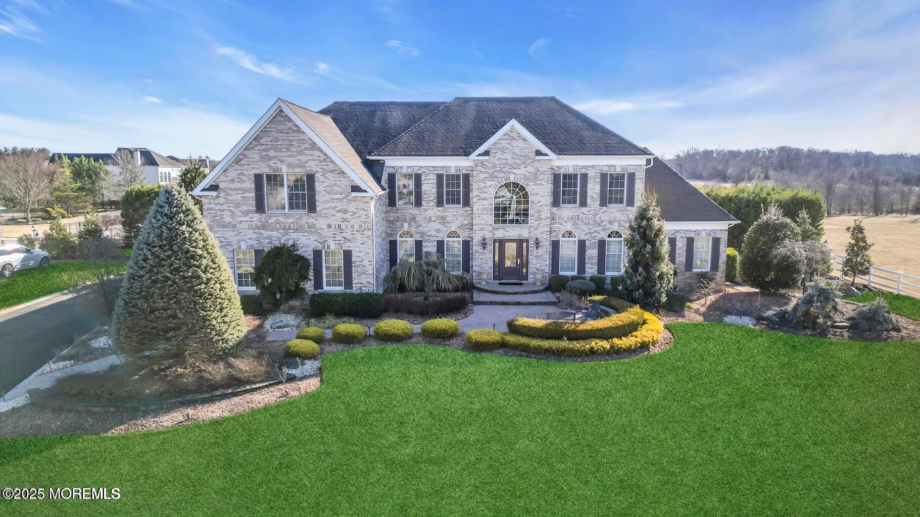 12 Courtney Court