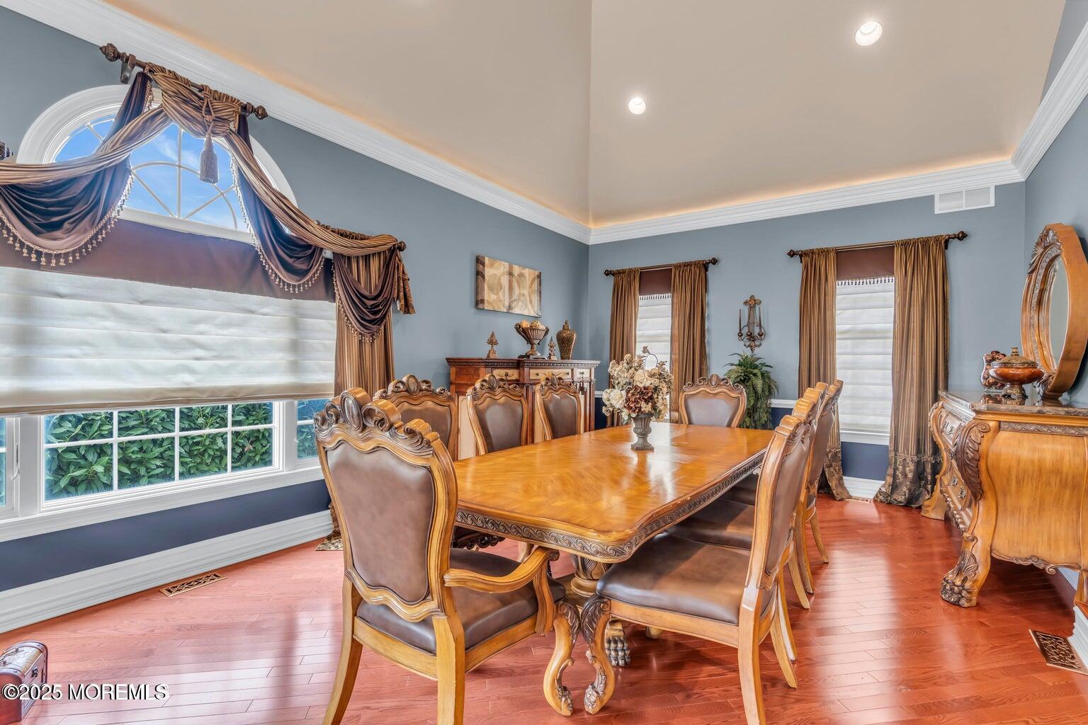 12 Courtney Court