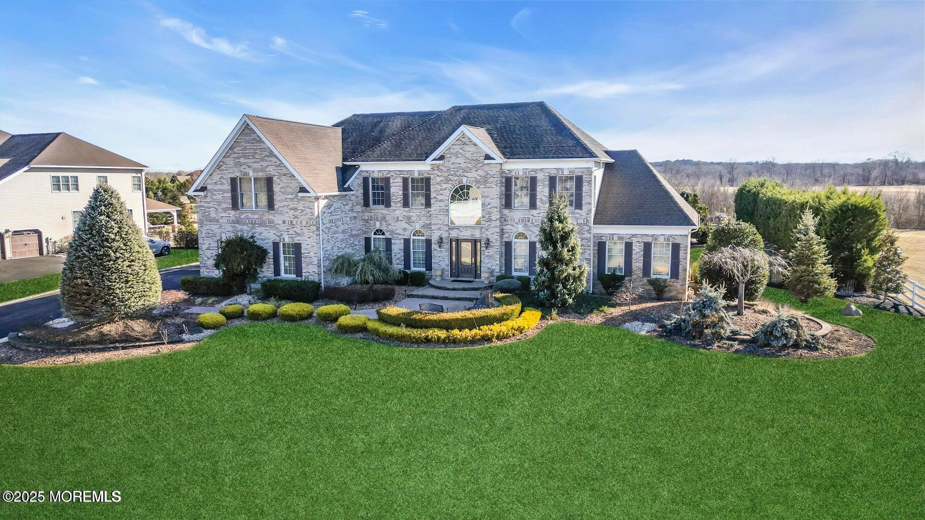 12 Courtney Court