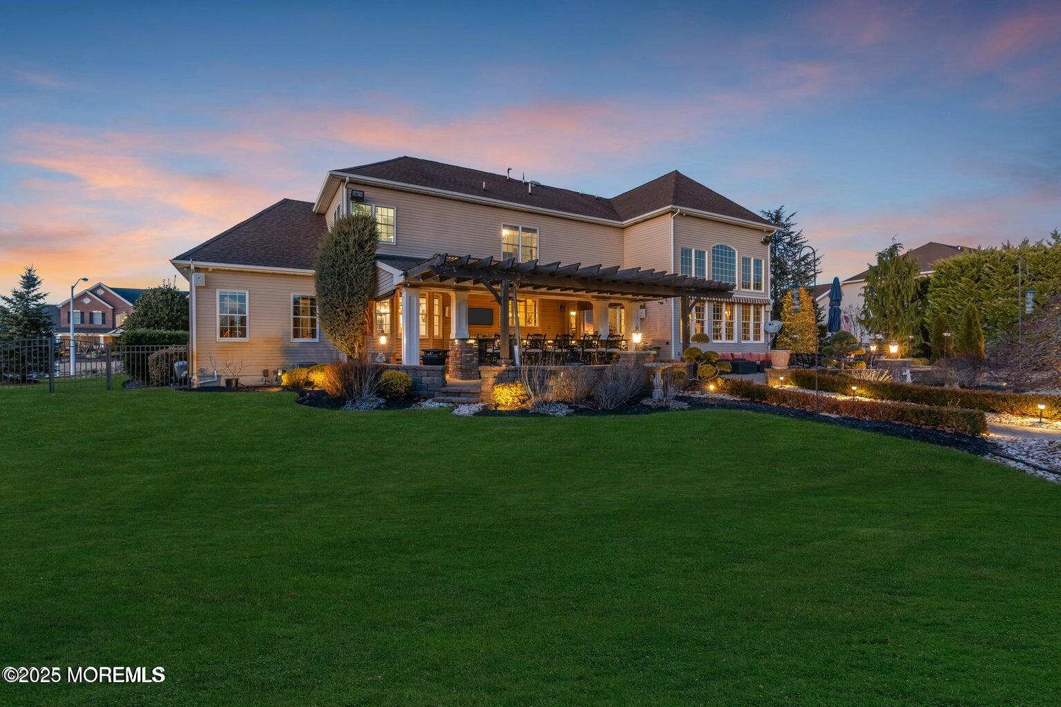 12 Courtney Court
