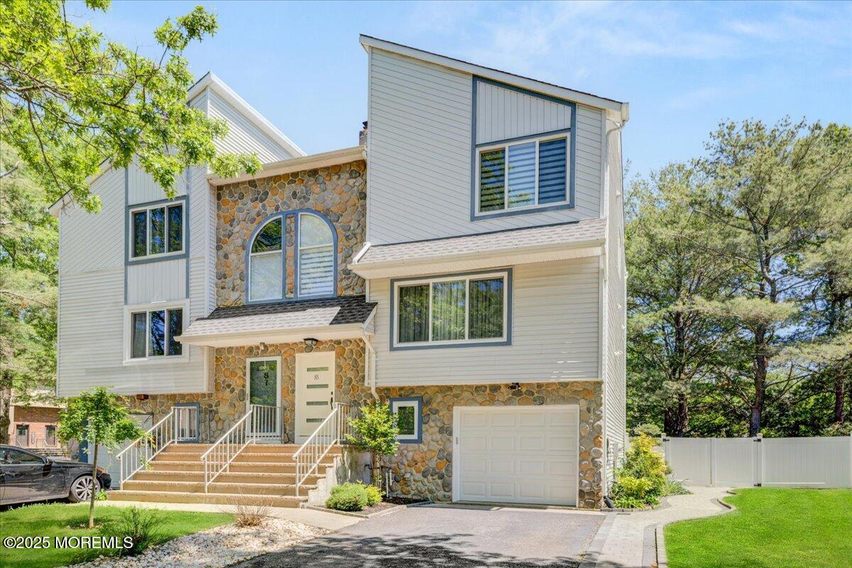 85 Lone Star Lane