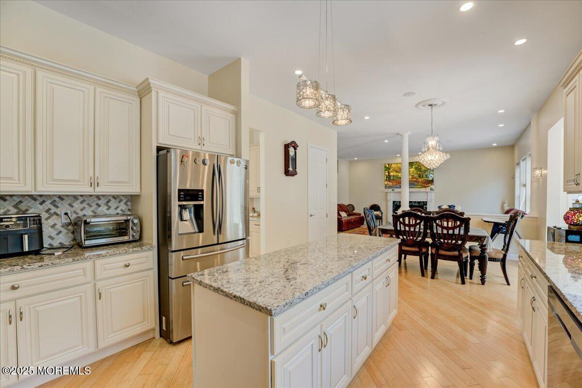 11 Rockspray Court