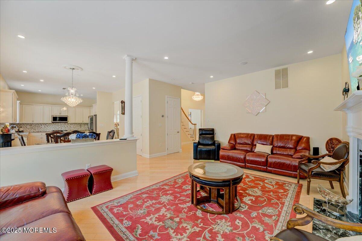 11 Rockspray Court