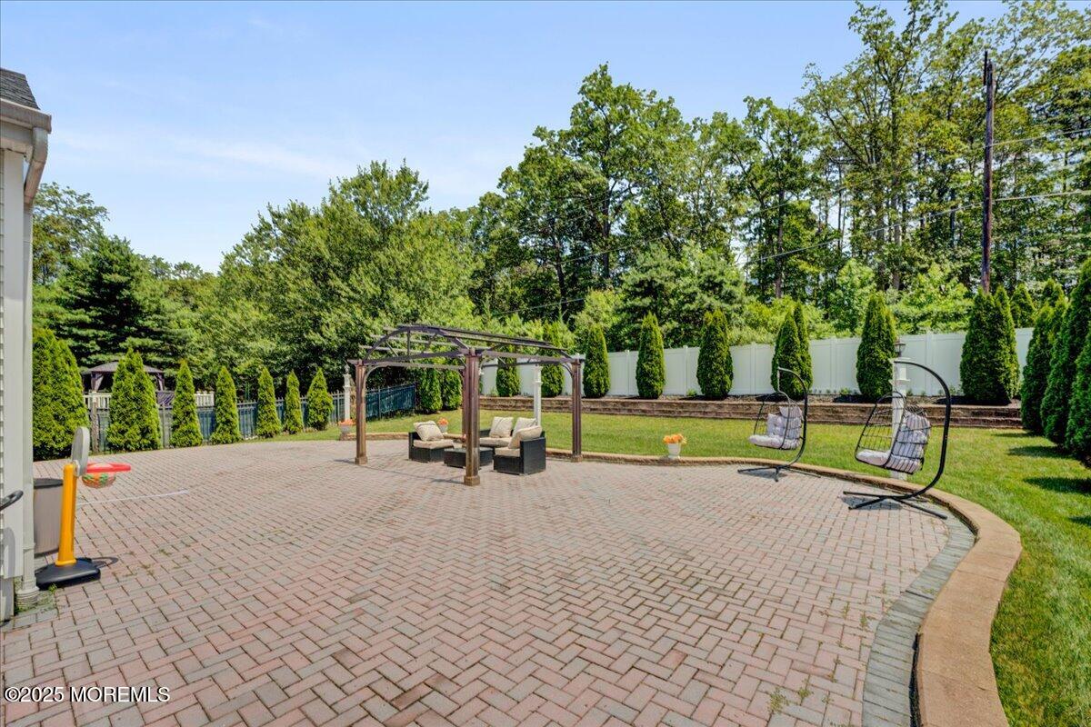 11 Rockspray Court
