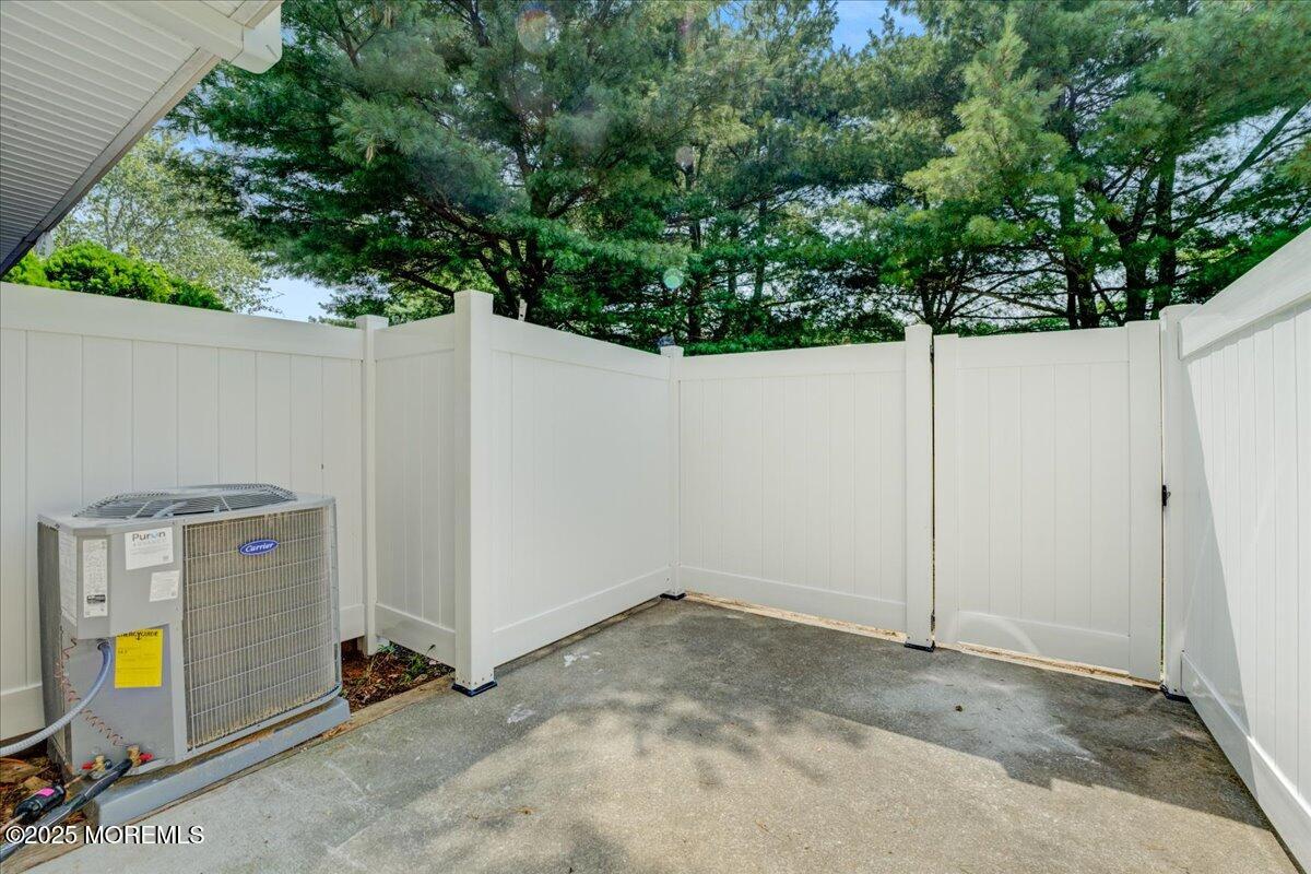 82 Sawmill Road 578