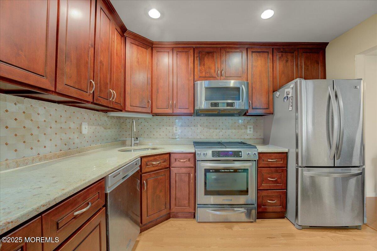 1610 Stoneridge Circle 1610