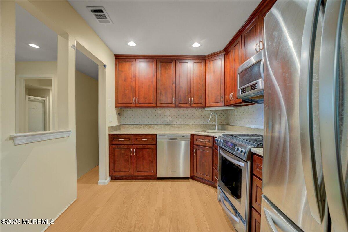 1610 Stoneridge Circle 1610