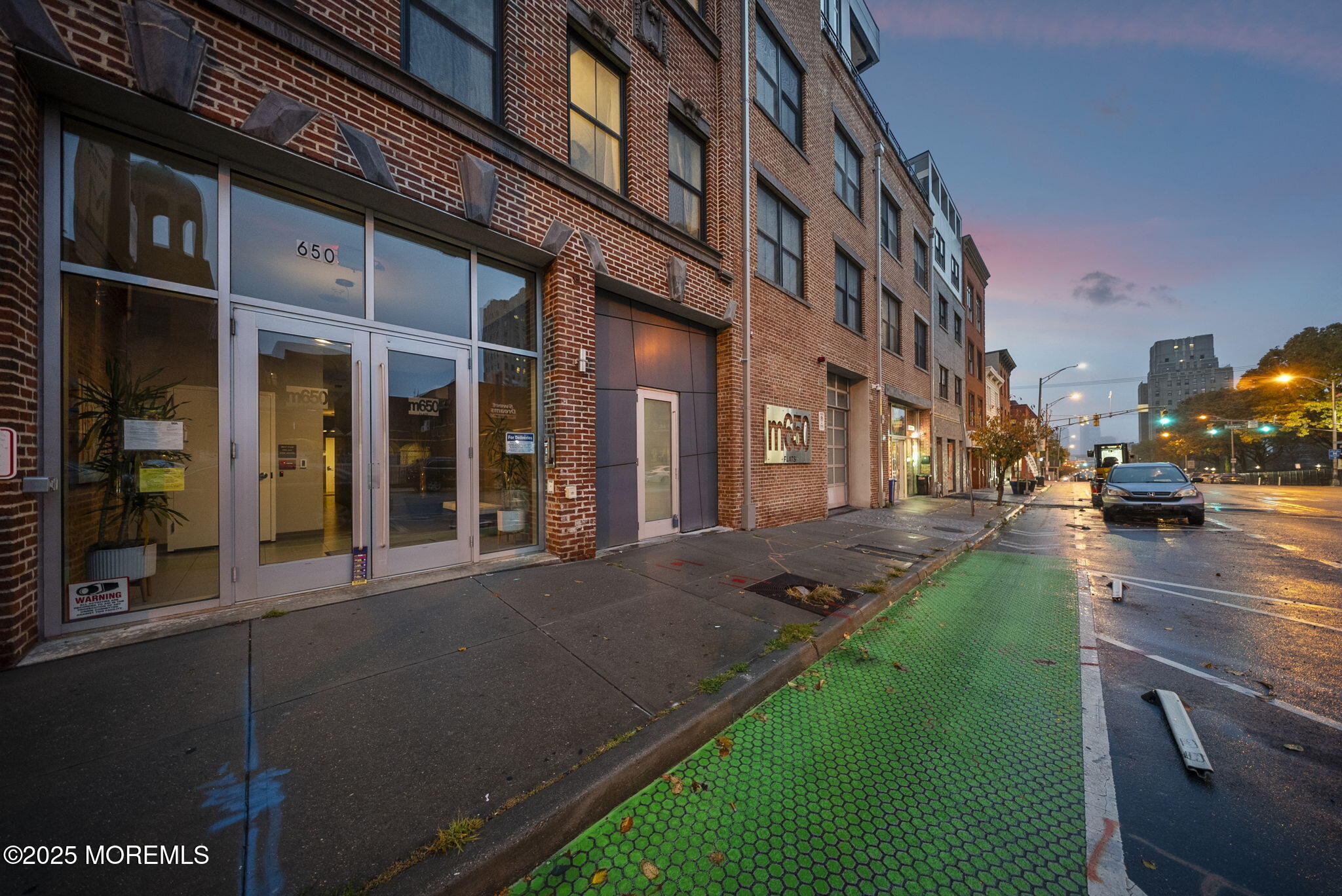 650 Montgomery Street 402