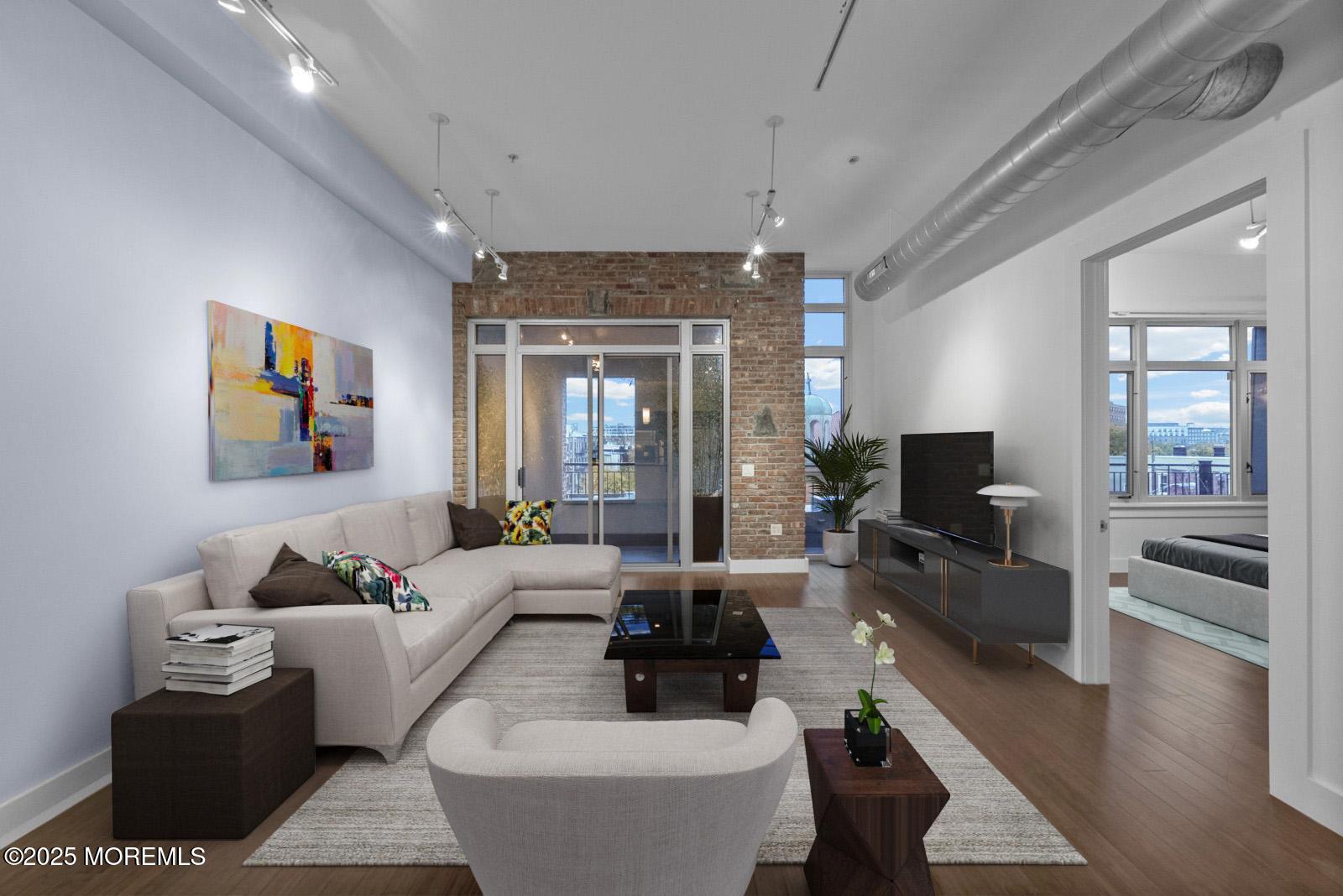 650 Montgomery Street 402