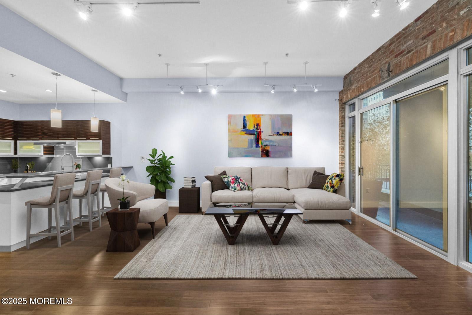 650 Montgomery Street 402