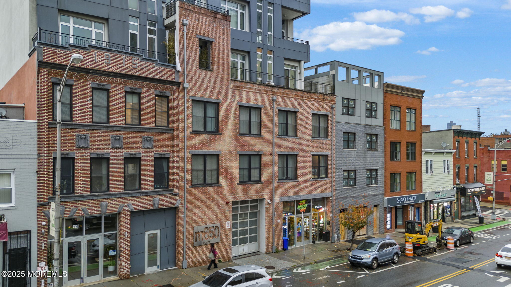 650 Montgomery Street 402