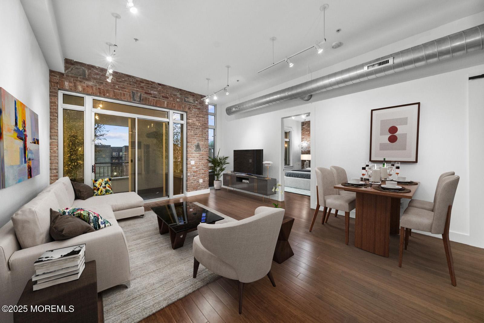 650 Montgomery Street 402