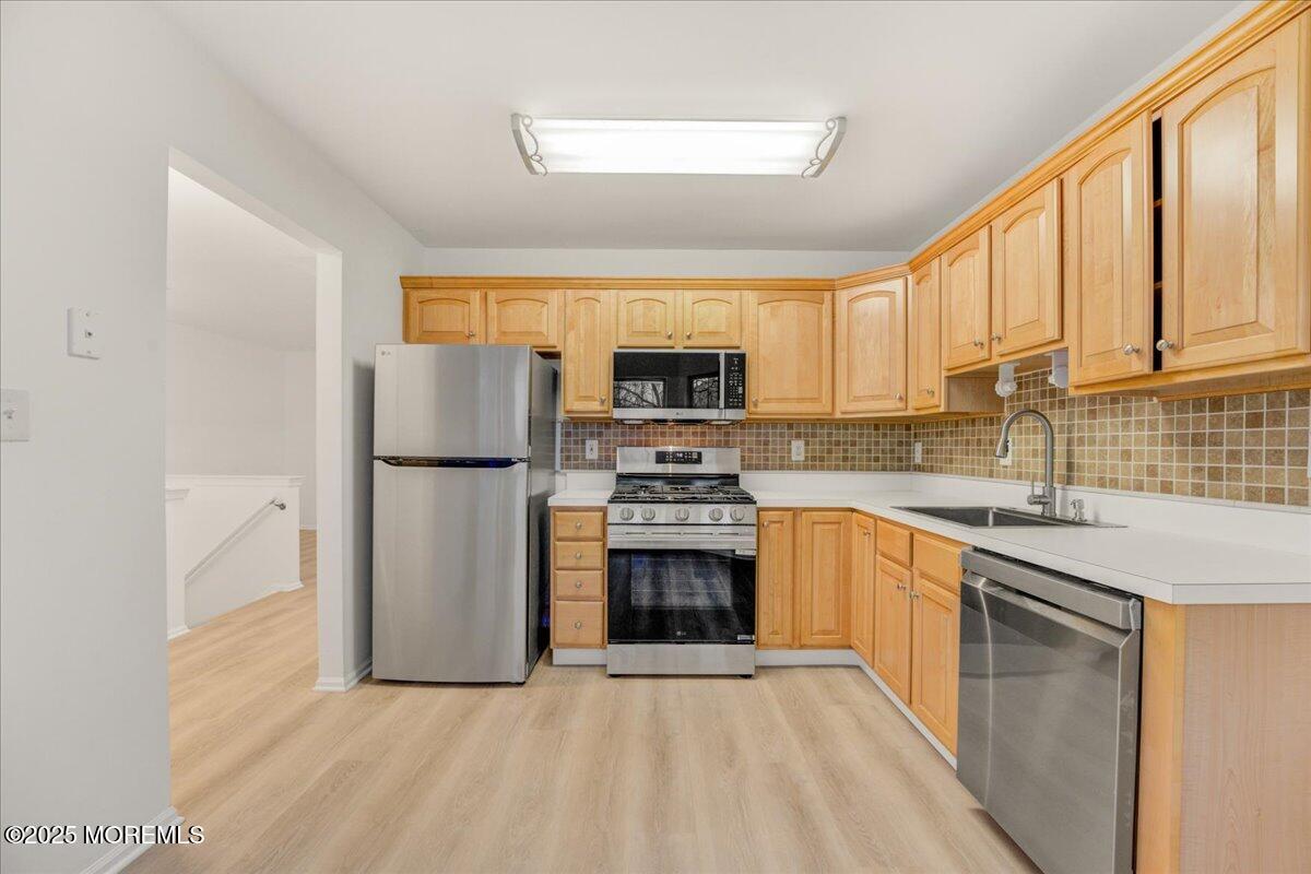 606 Cypress Lane 6