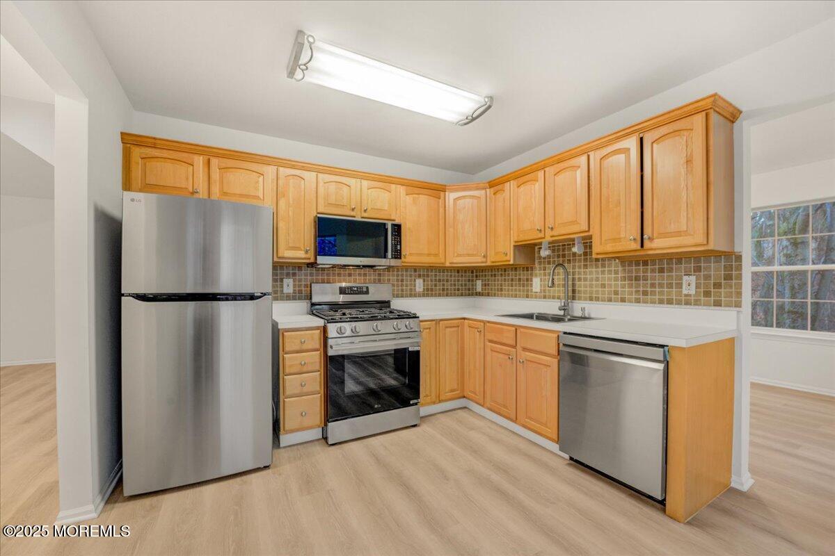 606 Cypress Lane 6