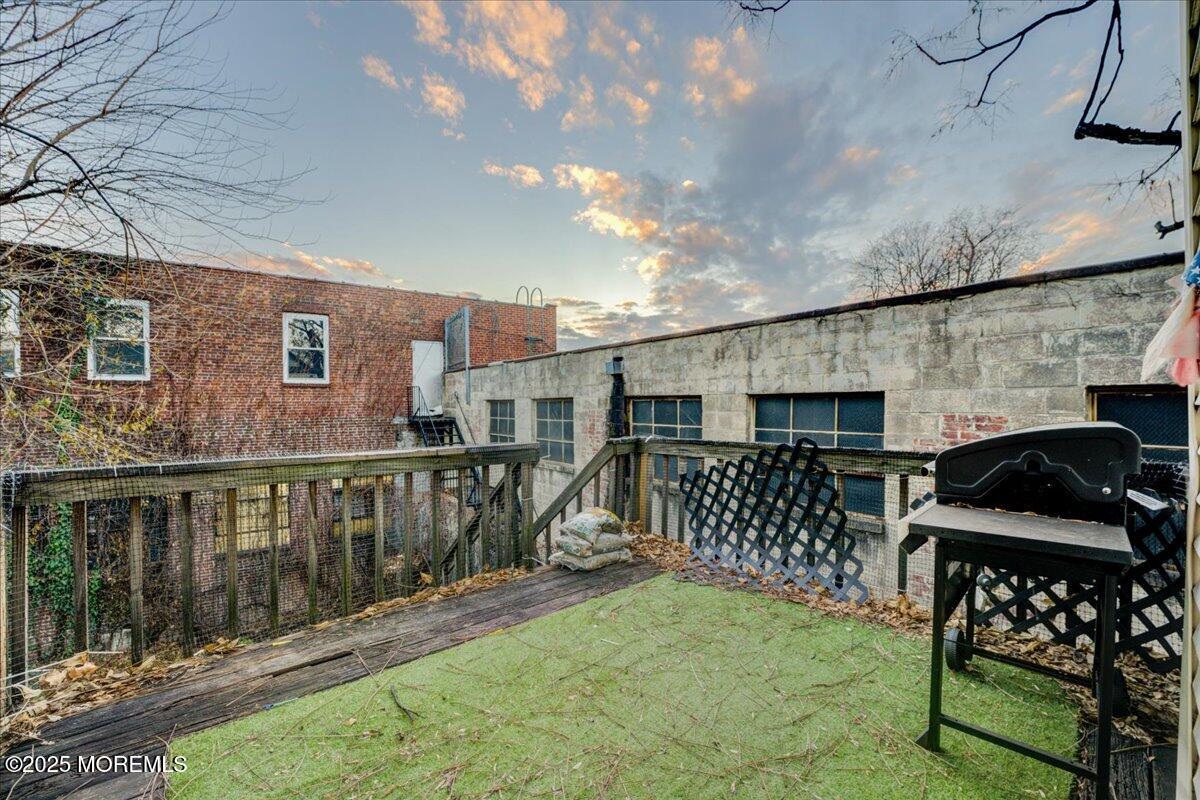 81 Holmes Street