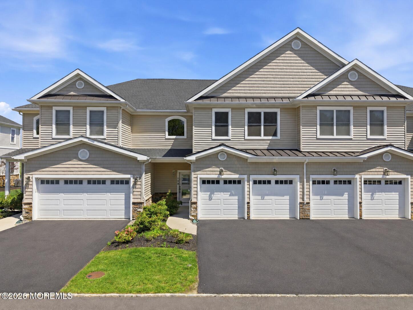 109 Hedgerow Lane