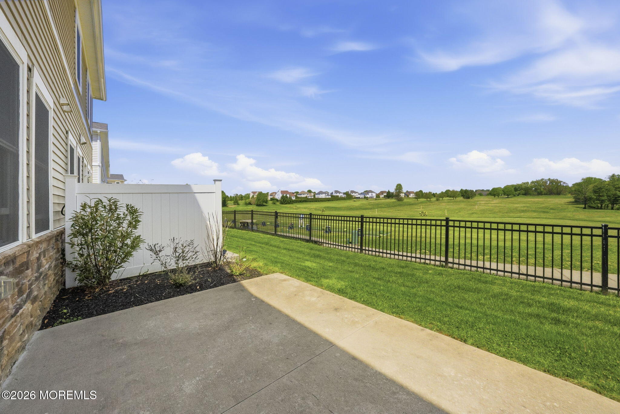 109 Hedgerow Lane