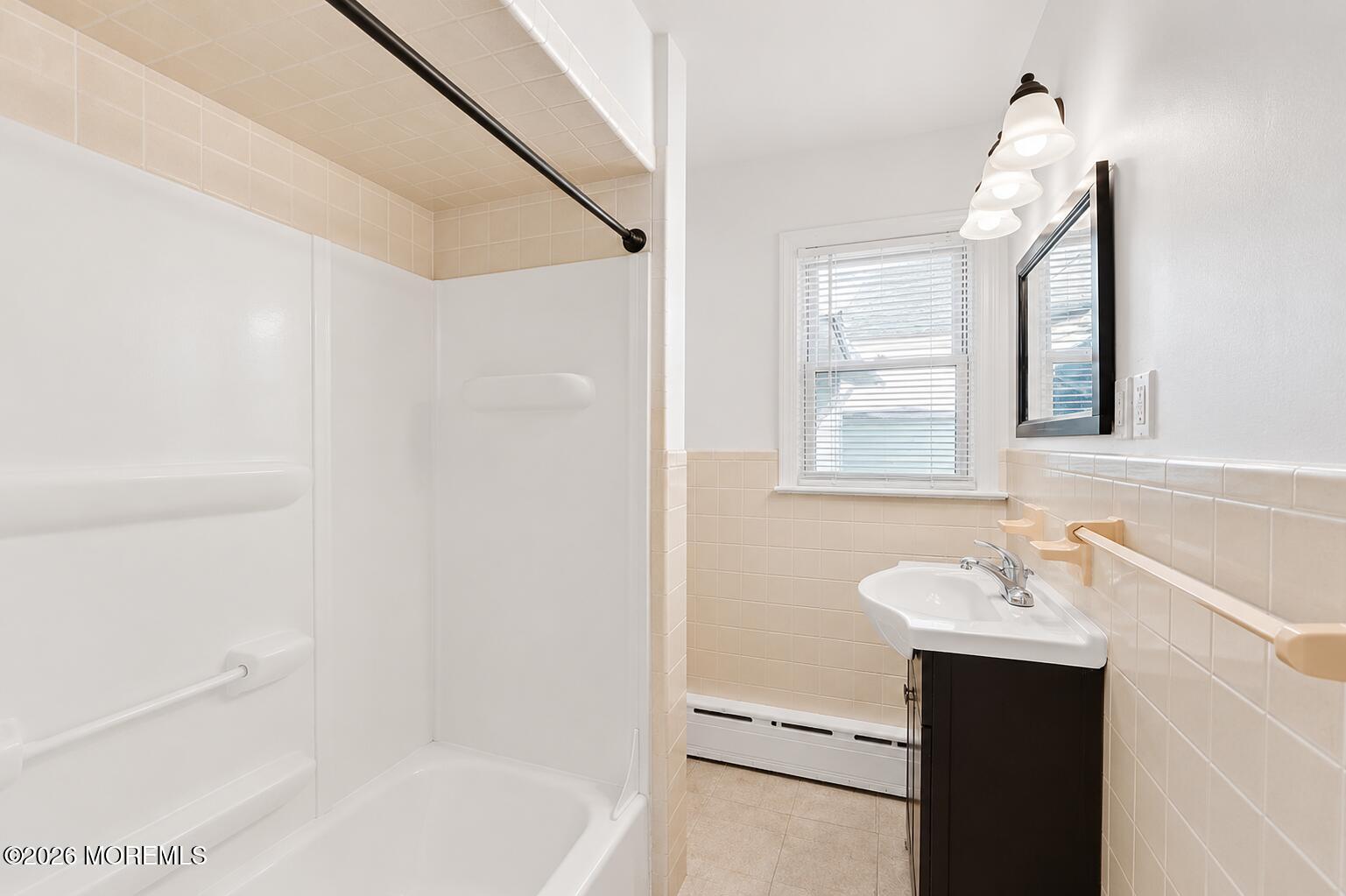 1 Gaston Avenue UPSTAIRS UNIT
