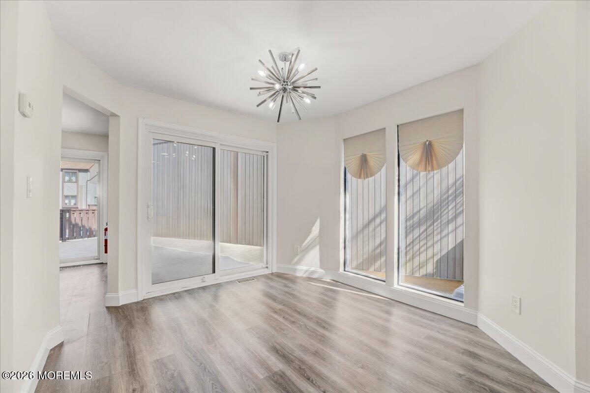 17 Emerald Lane