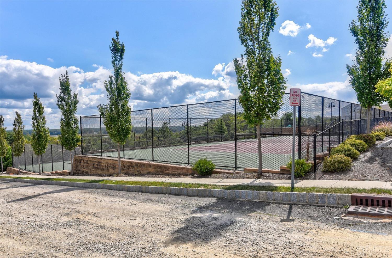 1703 Ridgeview Court