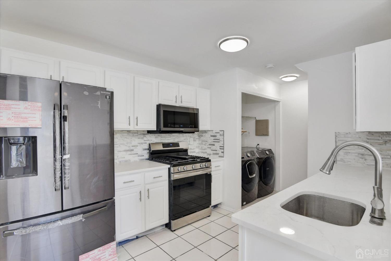 1703 Ridgeview Court