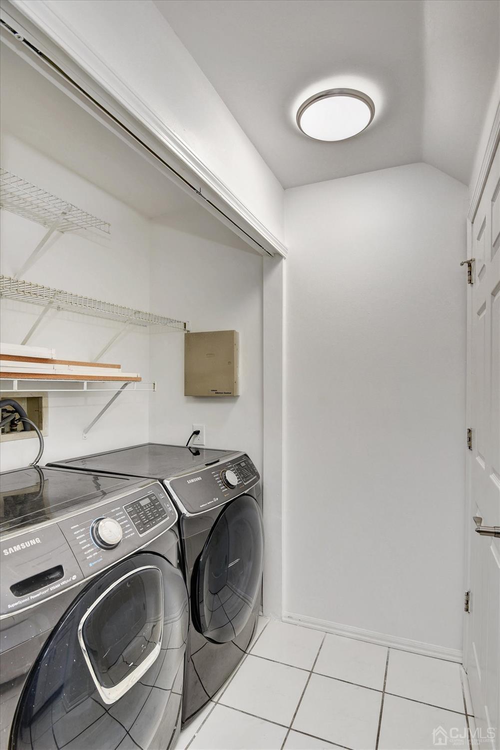 1703 Ridgeview Court