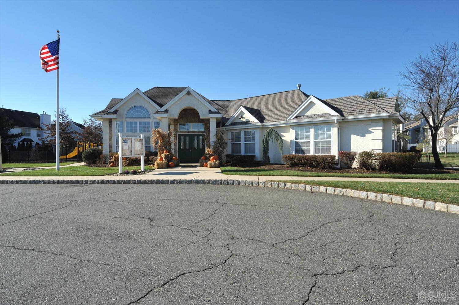 1703 Ridgeview Court