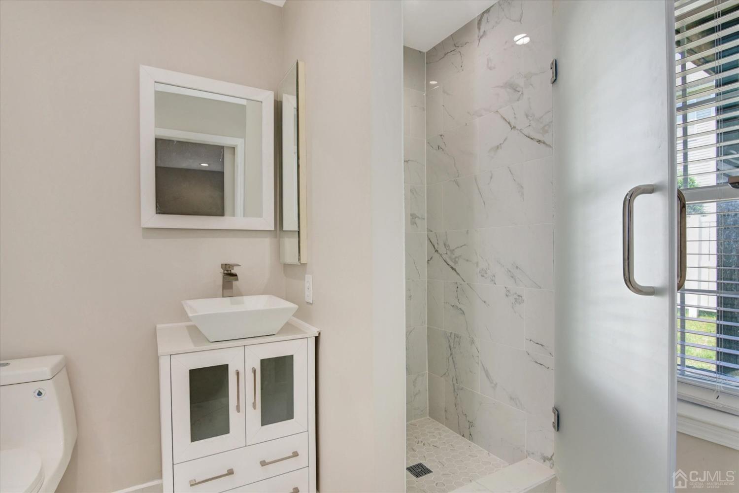 1703 Ridgeview Court