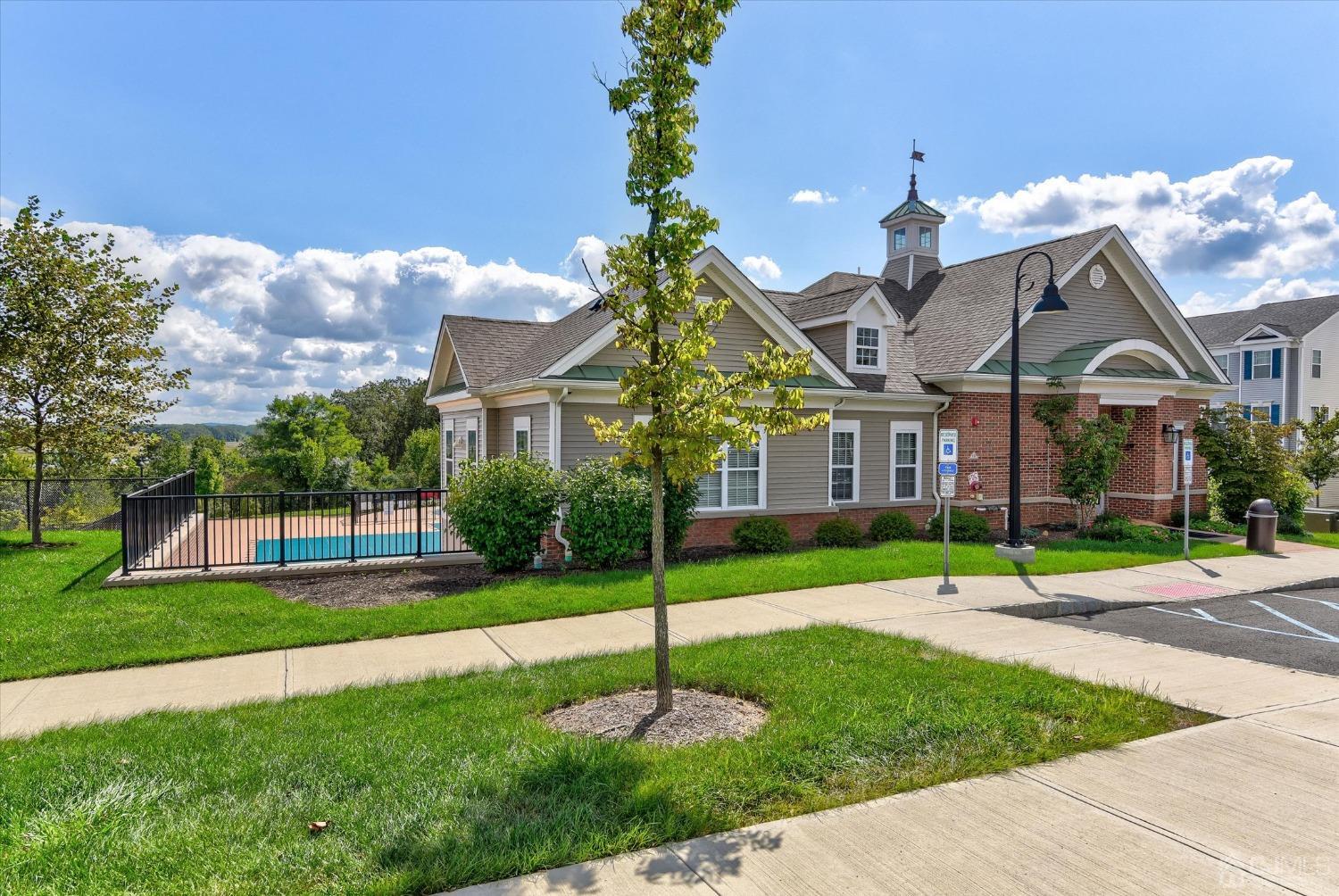 1703 Ridgeview Court