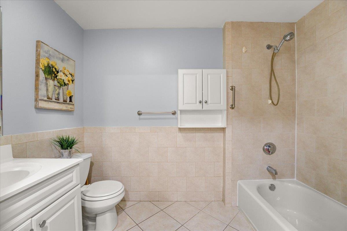 4401 PARK AVE Unit: 5F