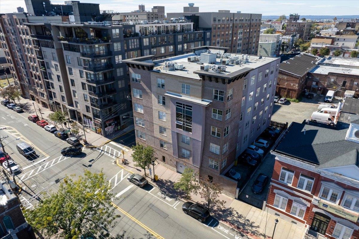 4401 PARK AVE Unit: 5F