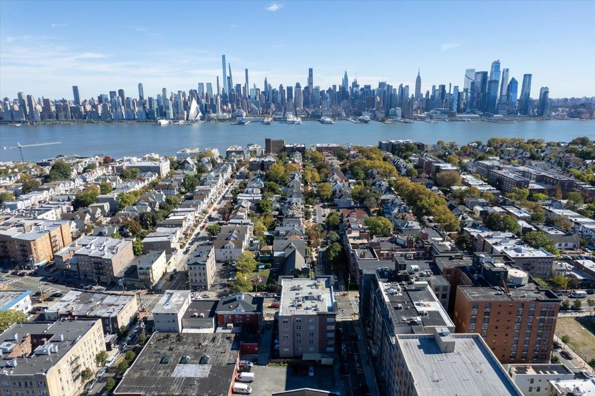 4401 PARK AVE Unit: 5F